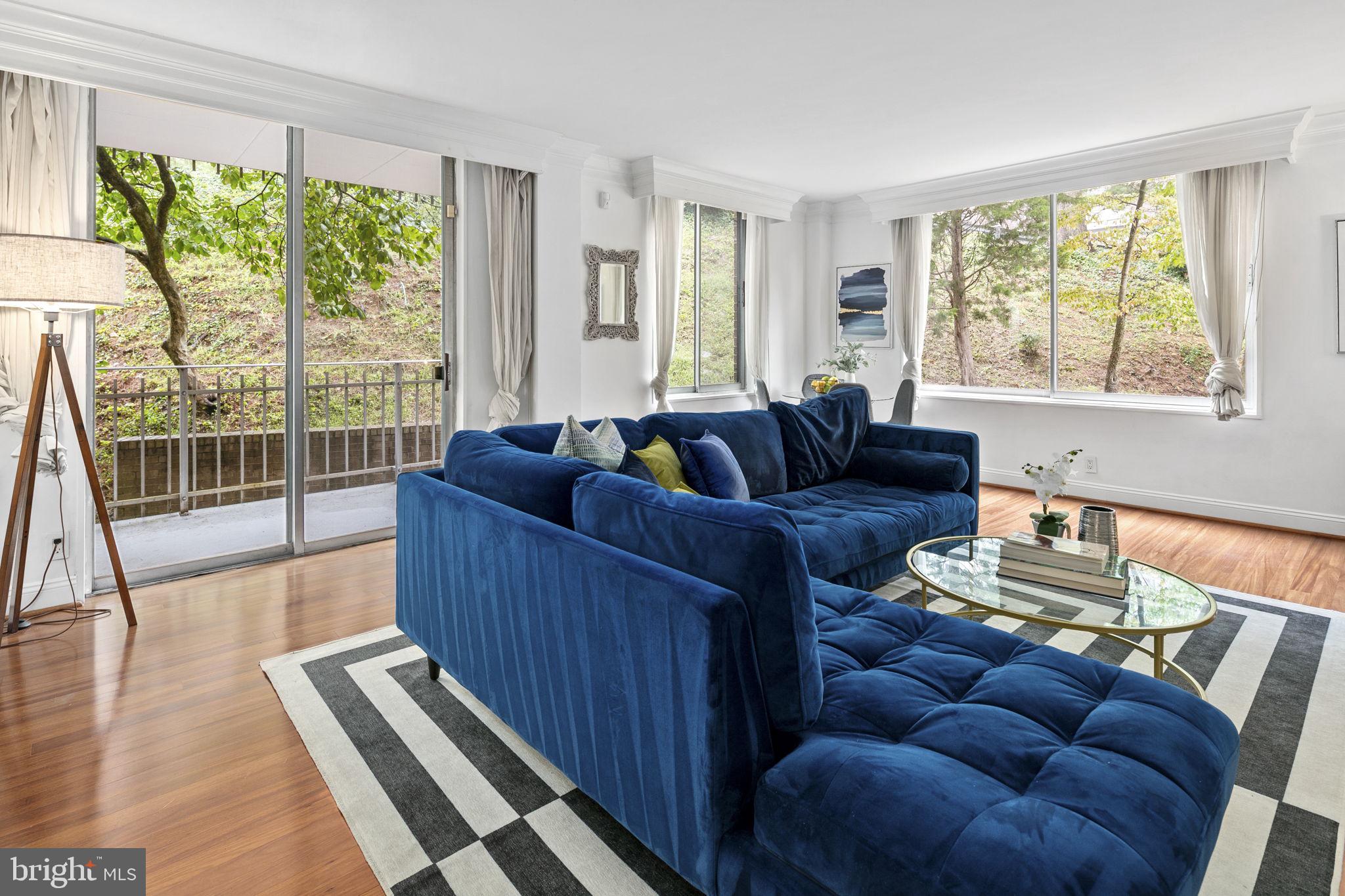 4100 Cathedral Avenue NW Unit: 716