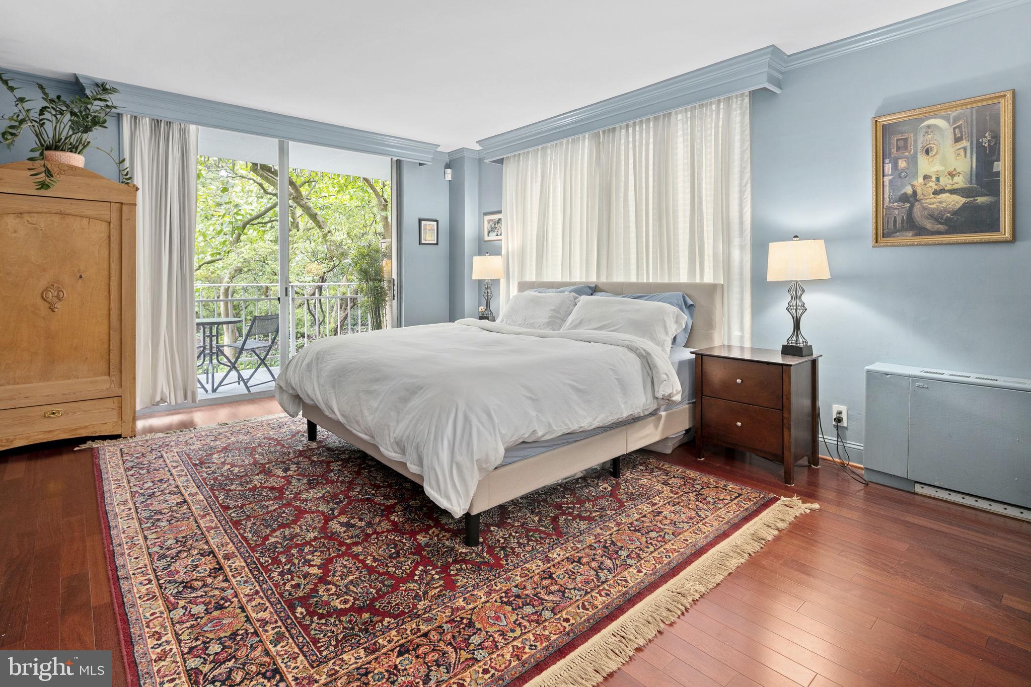4100 Cathedral Avenue NW Unit: 716