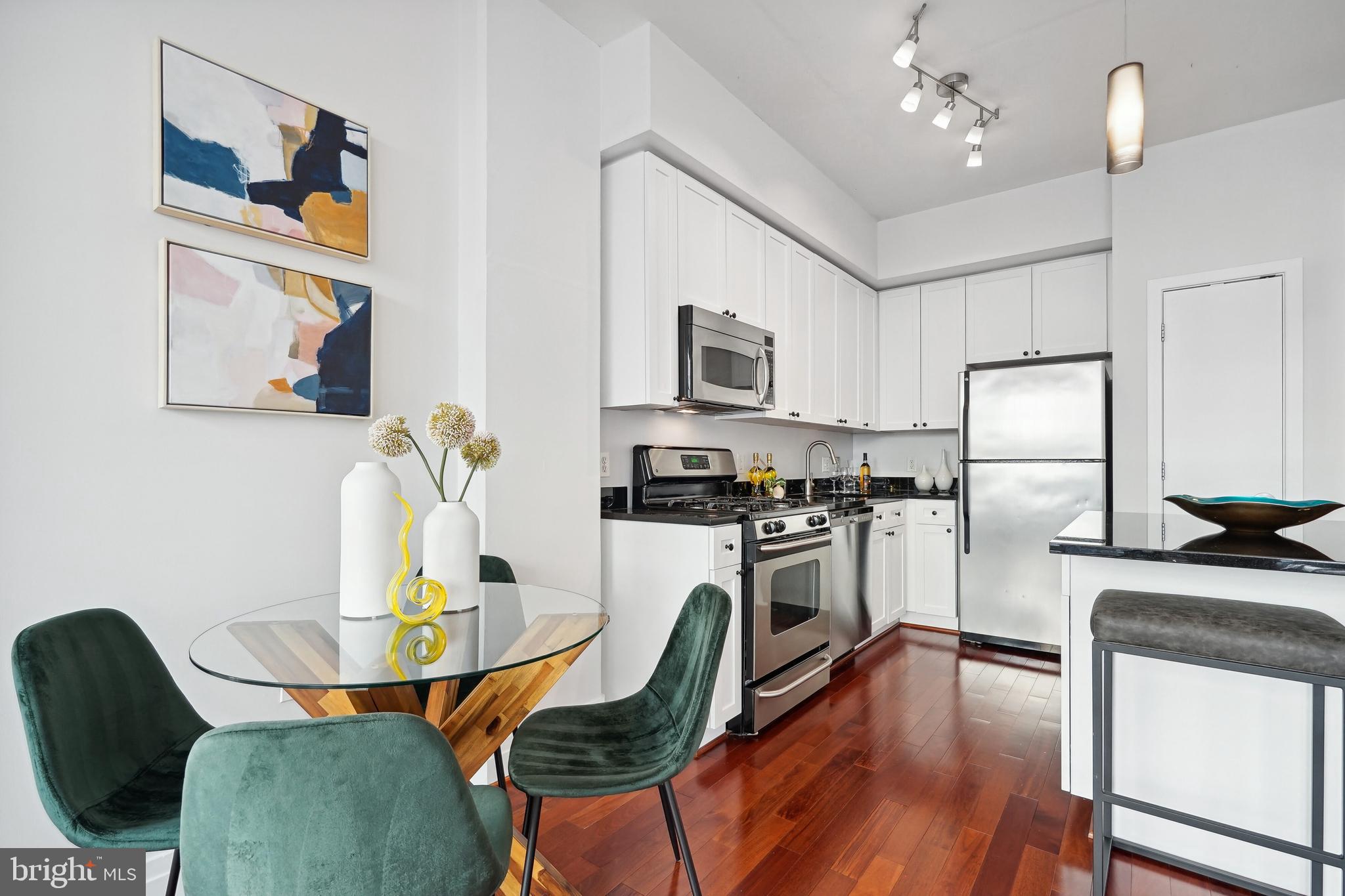 2120 Vermont Ave NW #301