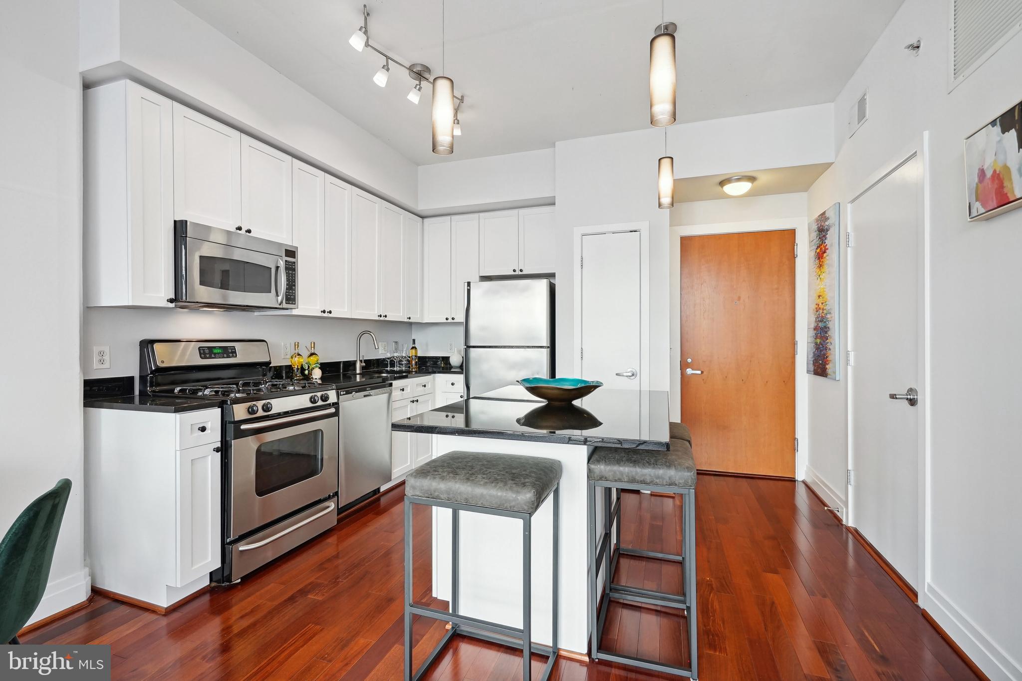 2120 Vermont Ave NW #301