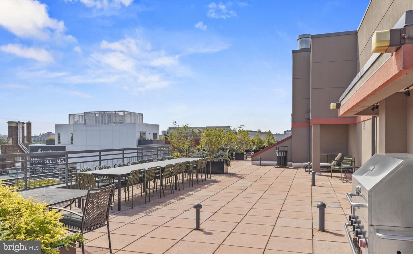2120 Vermont Ave NW #301