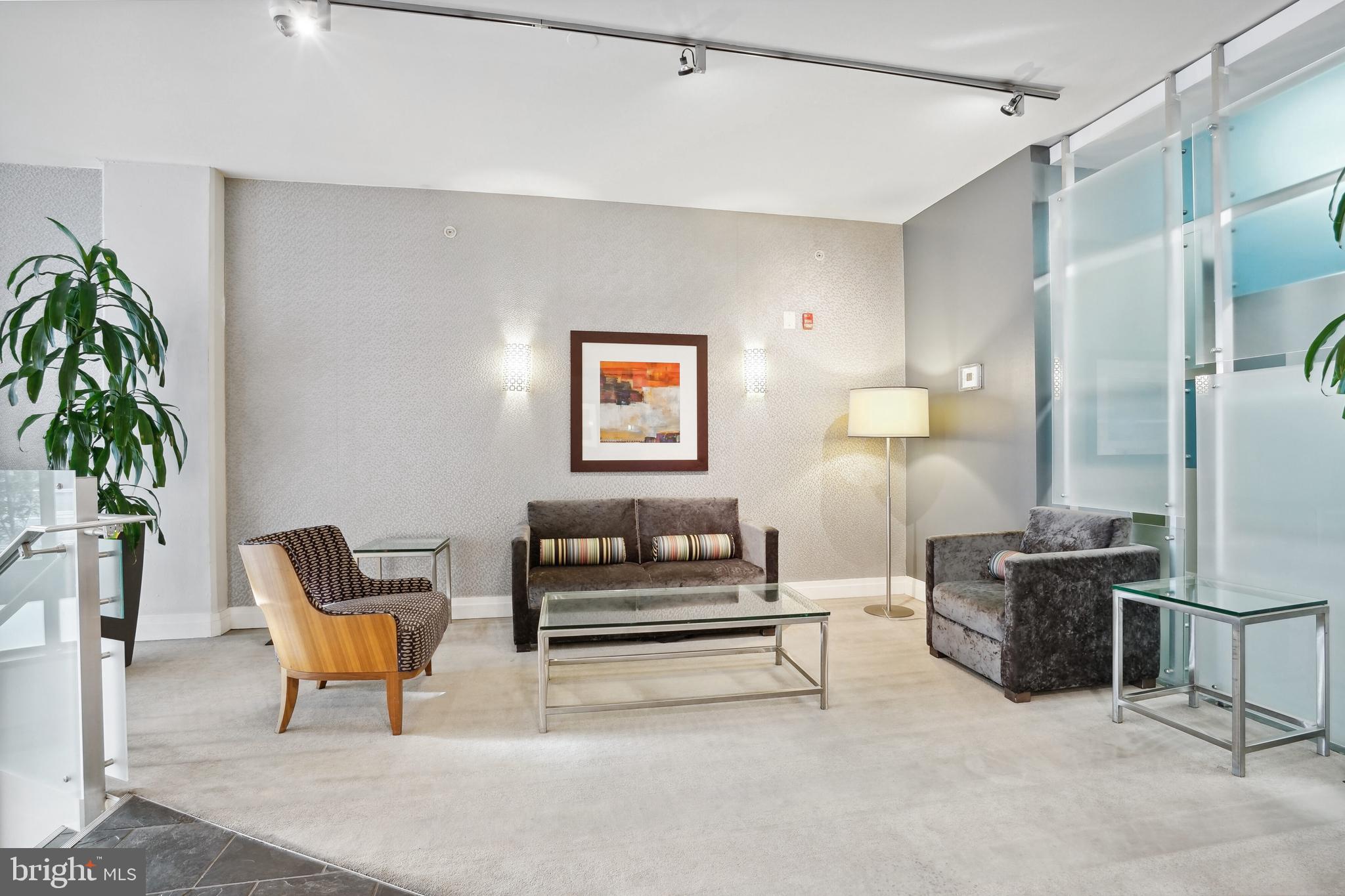 2120 Vermont Ave NW #301