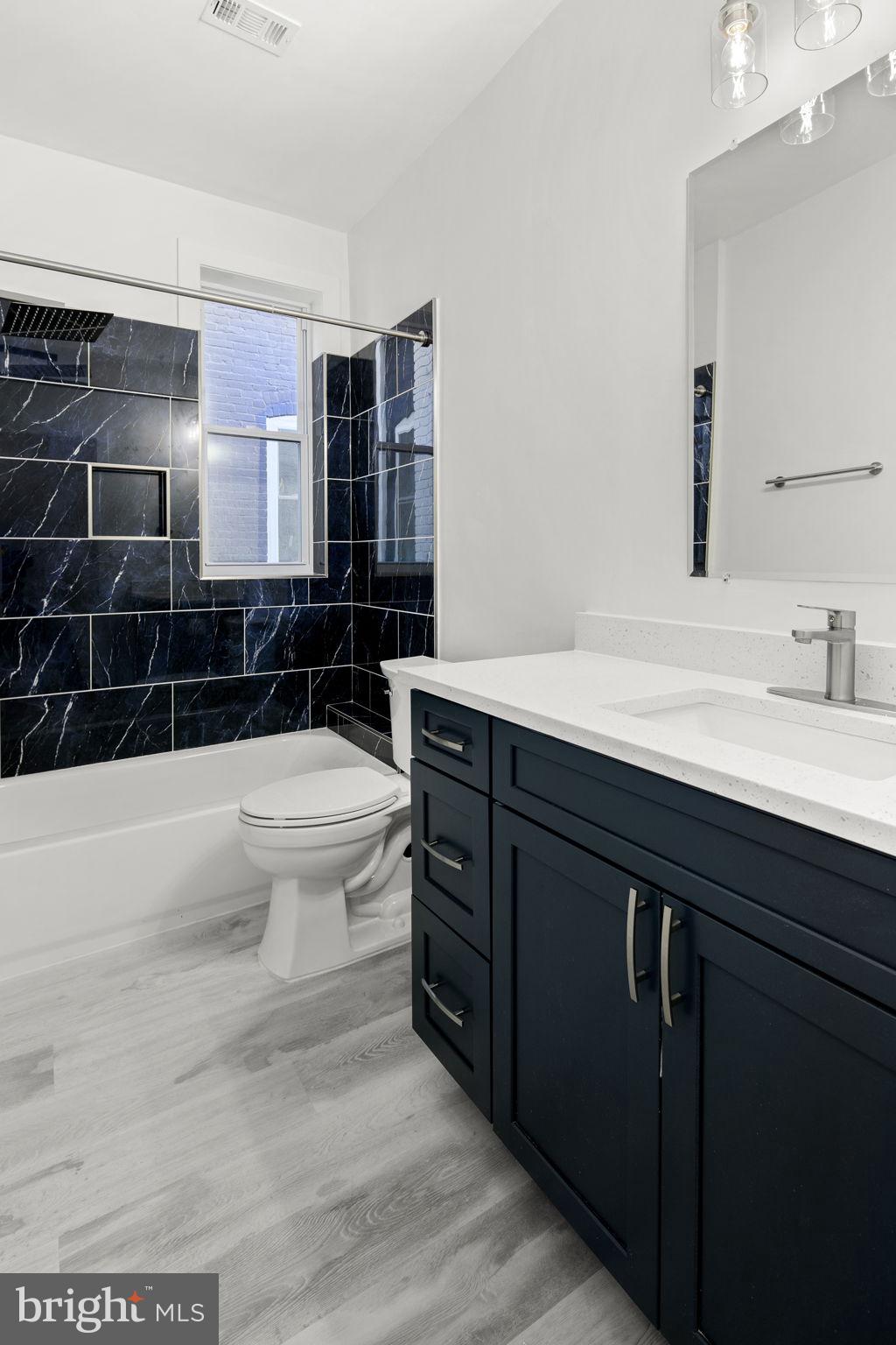 3007 11th Street NW Unit: 2