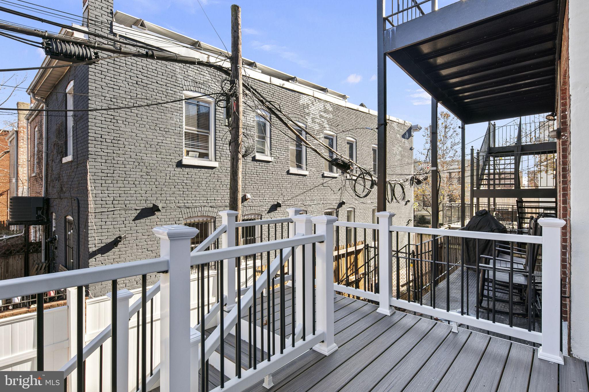 3007 11th Street NW Unit: 2