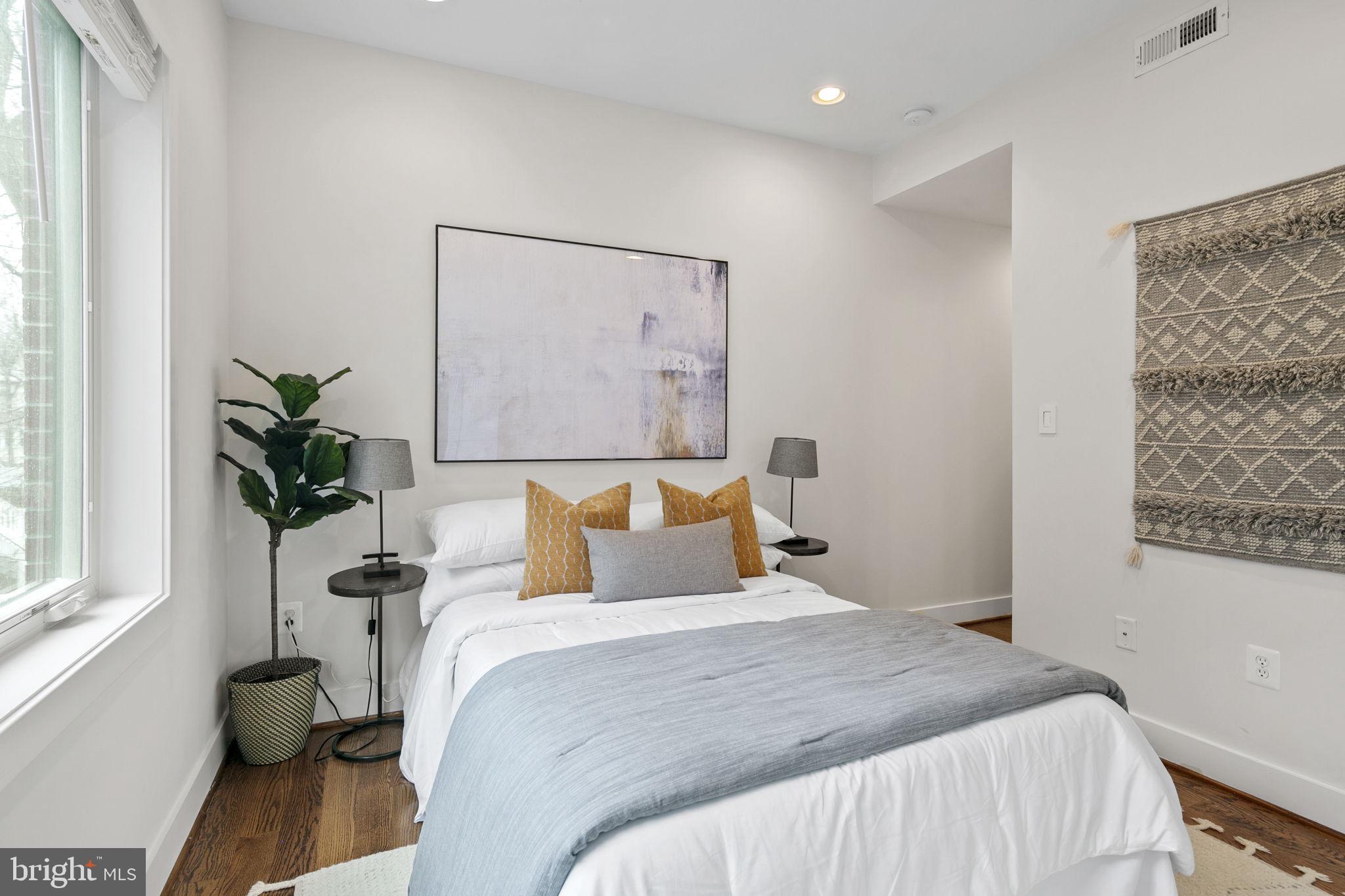 15 Grant Cir NW #3