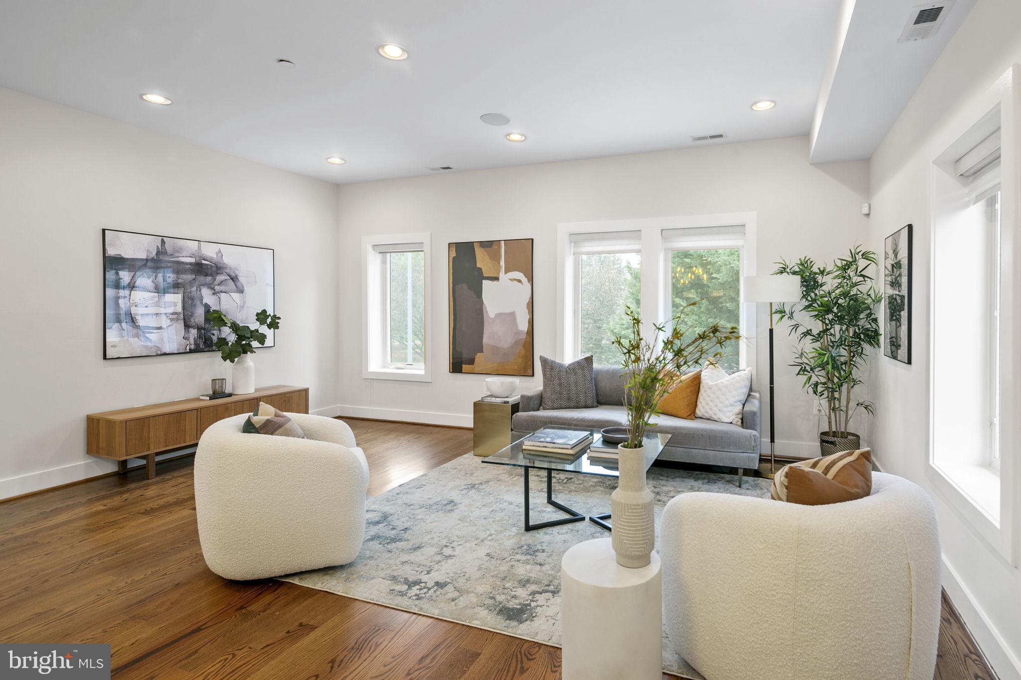 15 Grant Cir NW #3