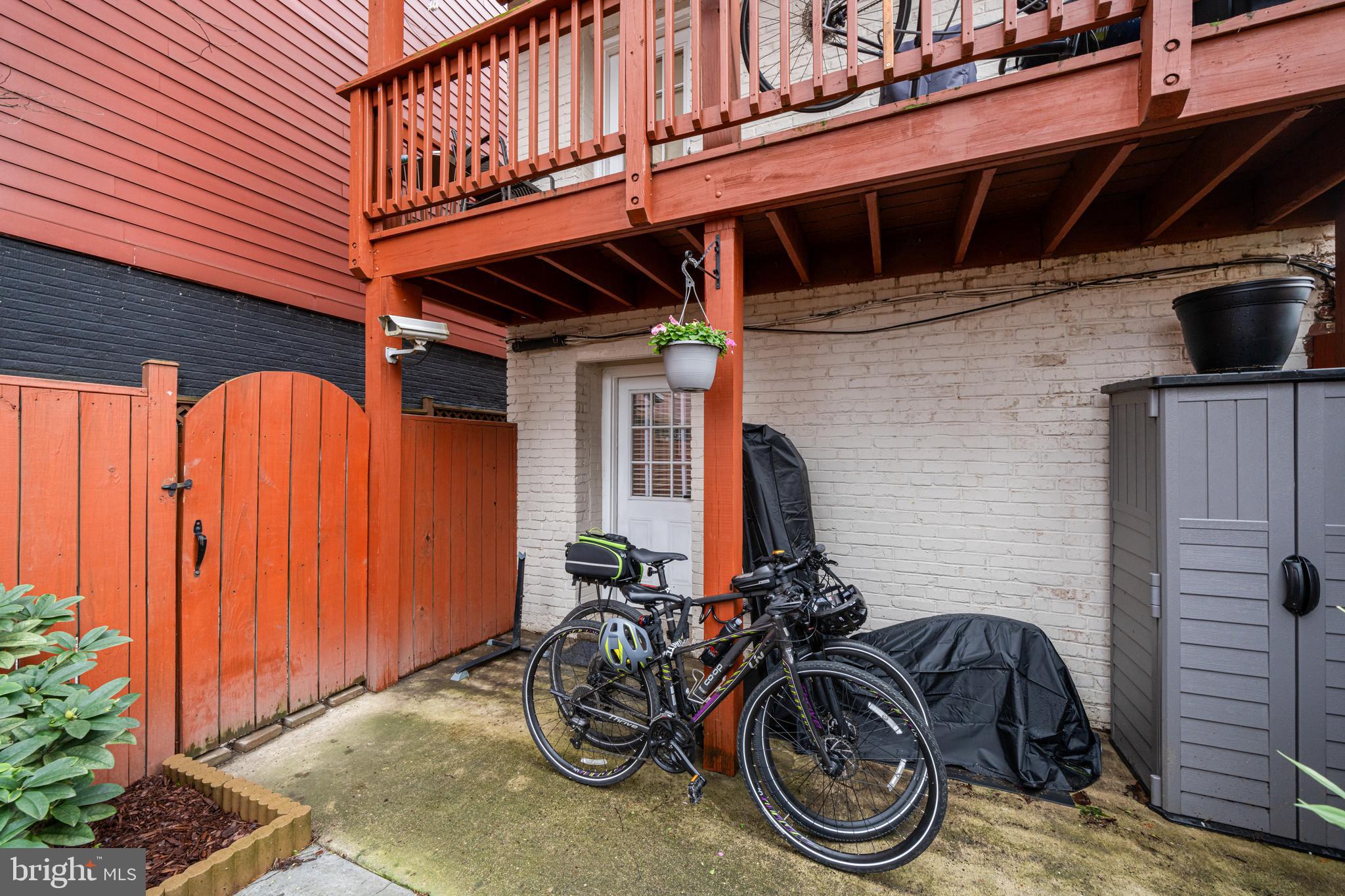 3579 Warder St NW #1