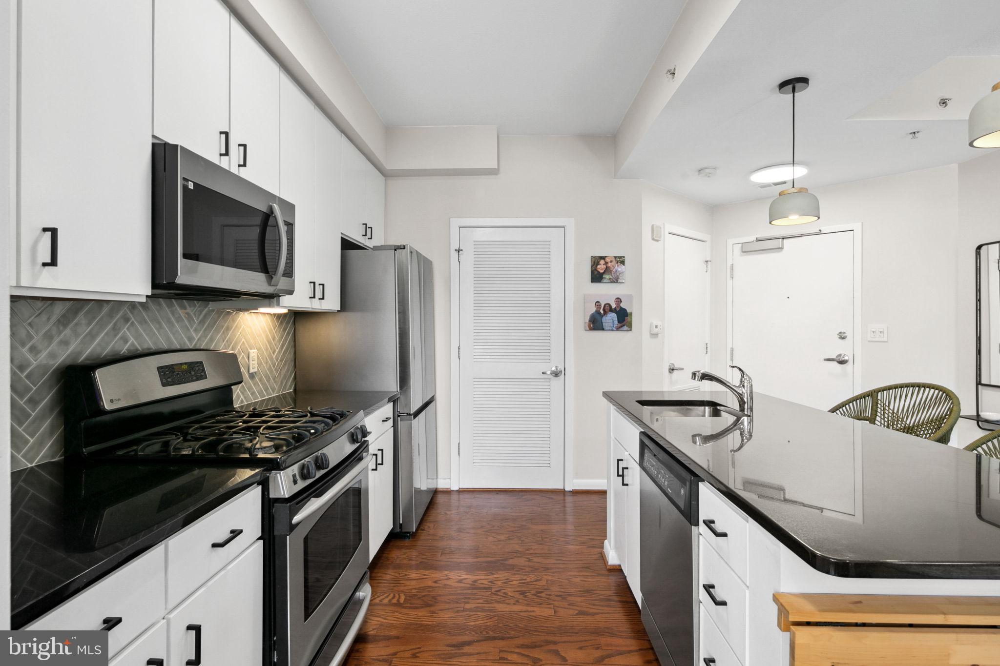 1001 L St NW #711