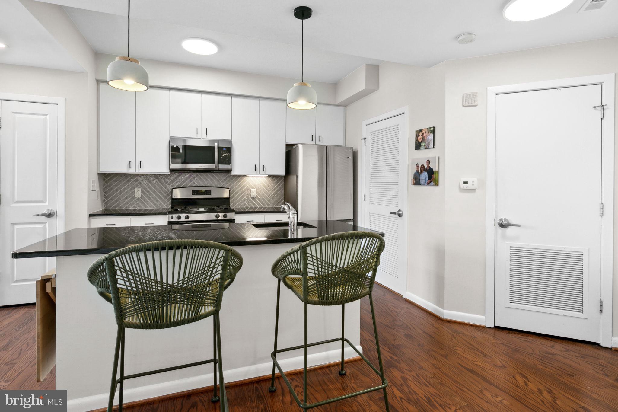 1001 L St NW #711