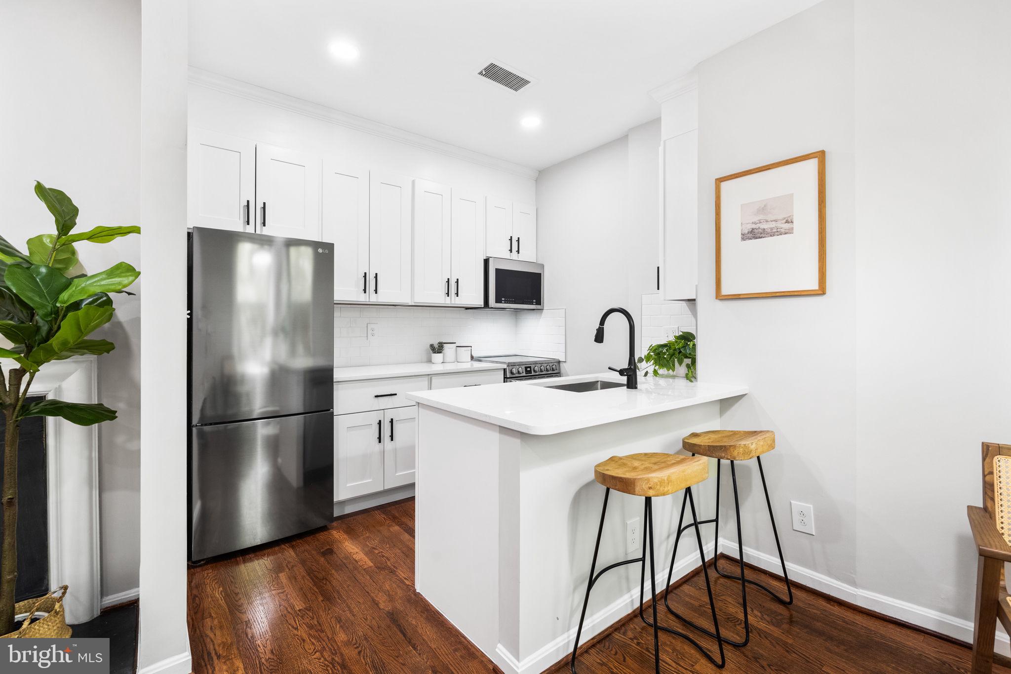 1317 Rhode Island Ave NW #203