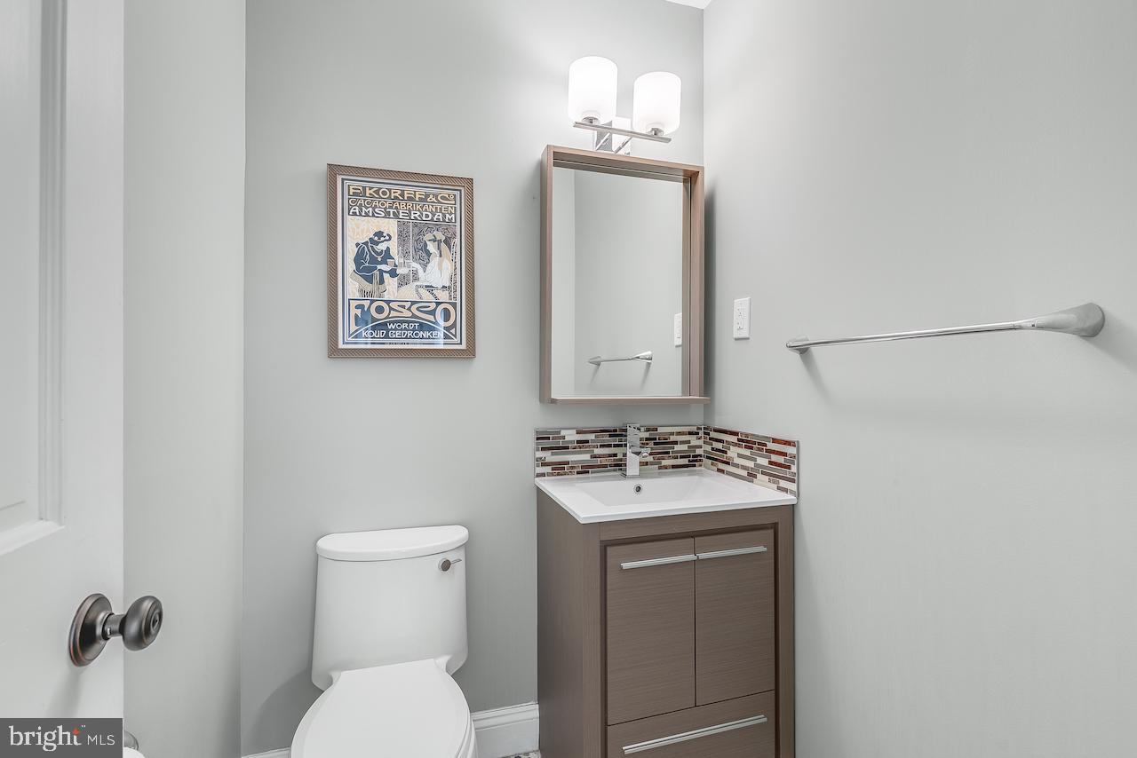 4509 Butterworth Pl NW