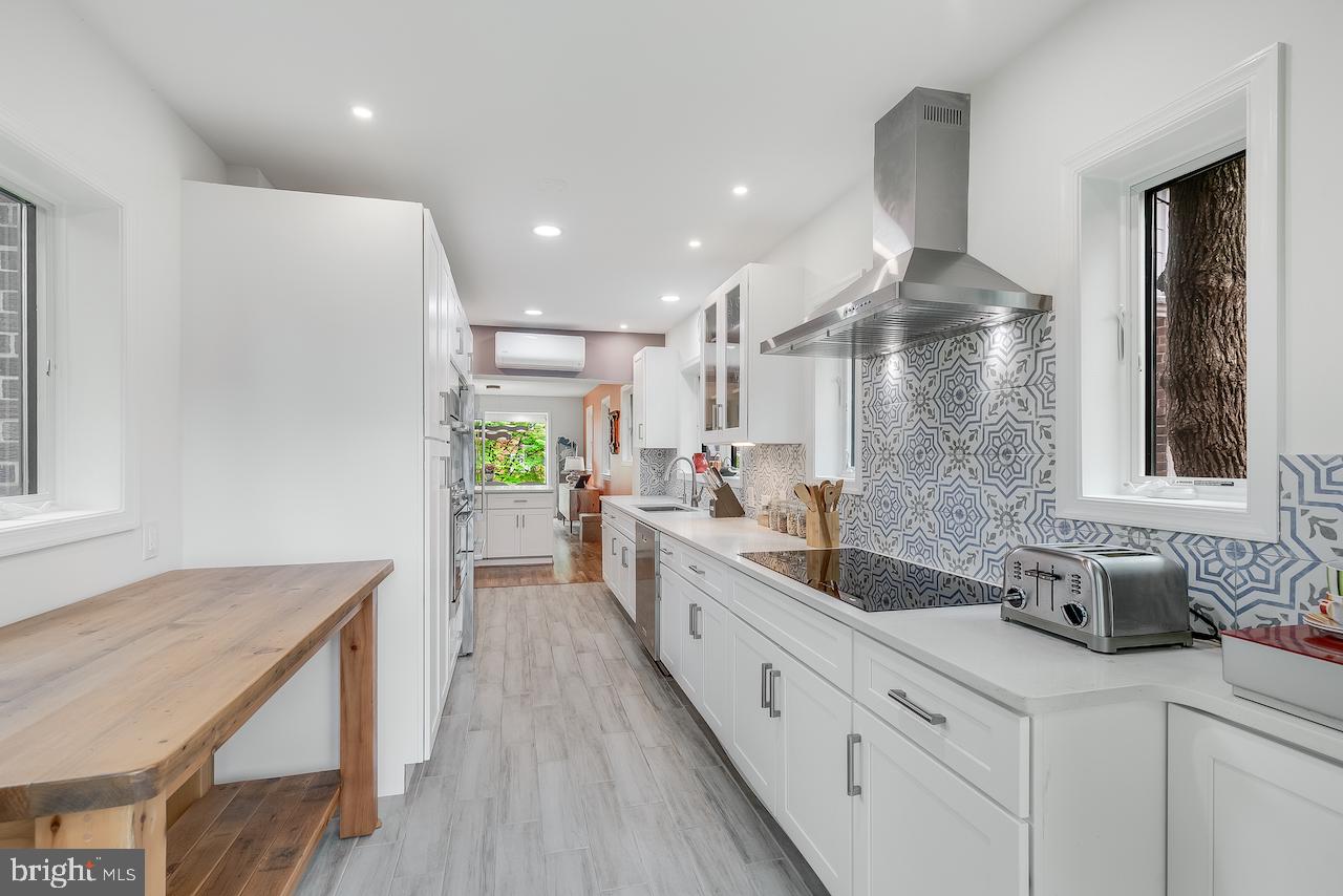 4509 Butterworth Pl NW