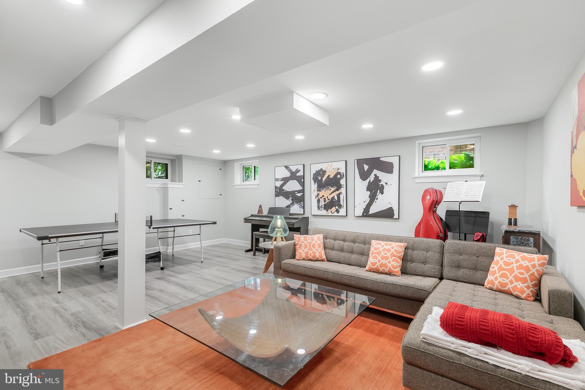 4509 Butterworth Pl NW