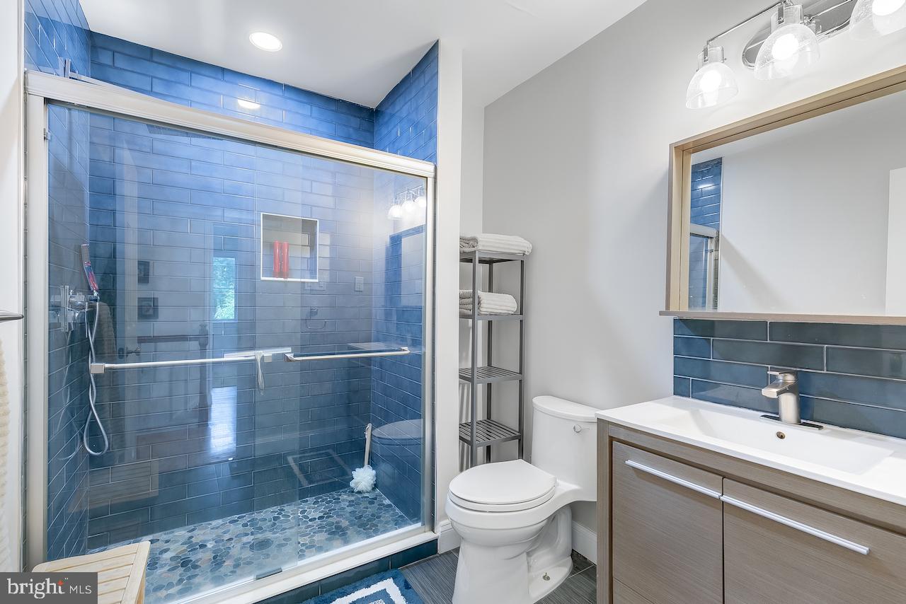 4509 Butterworth Pl NW