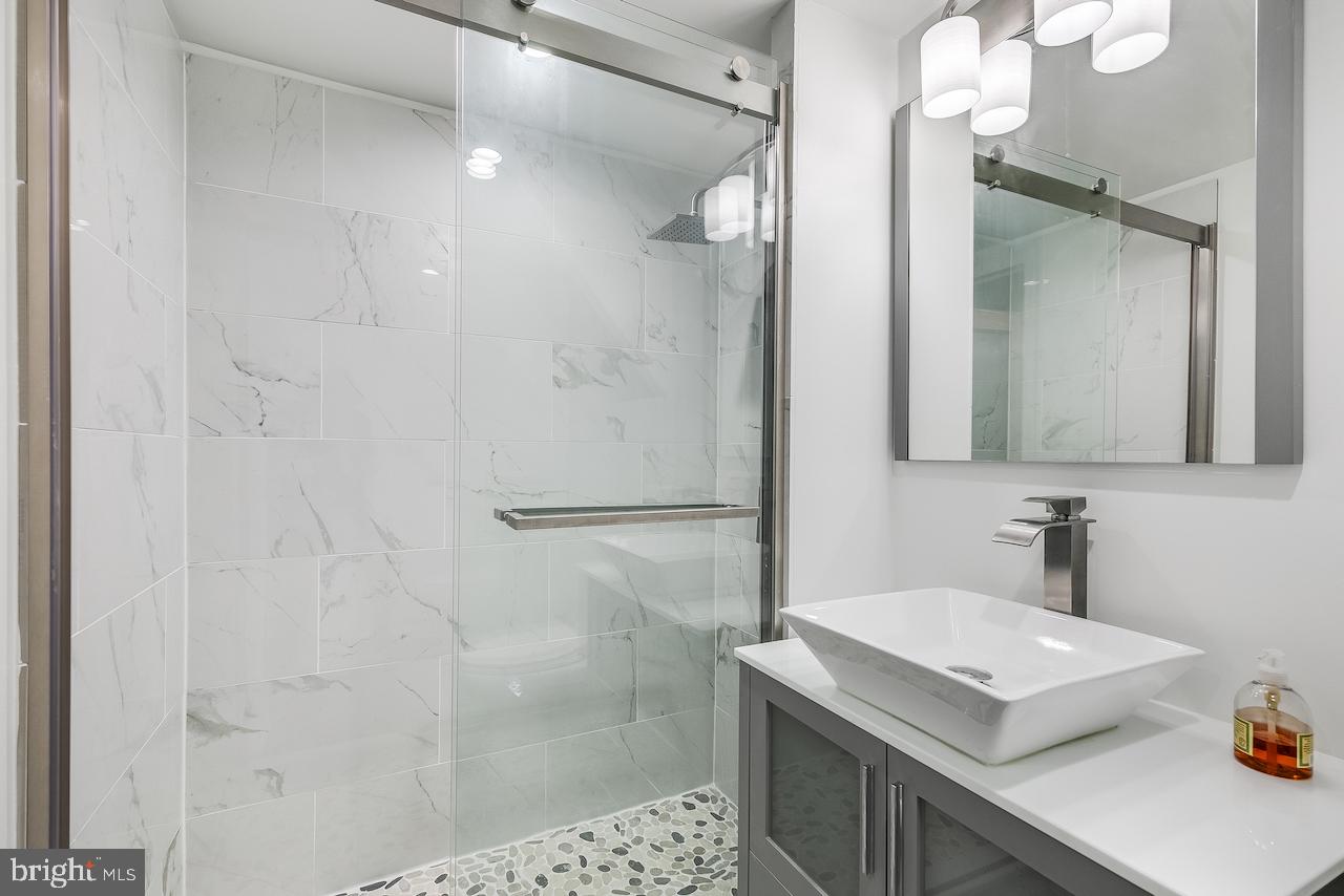 4509 Butterworth Pl NW