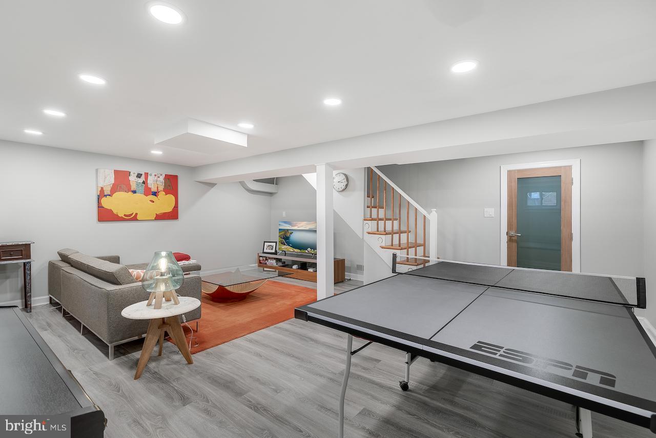 4509 Butterworth Pl NW