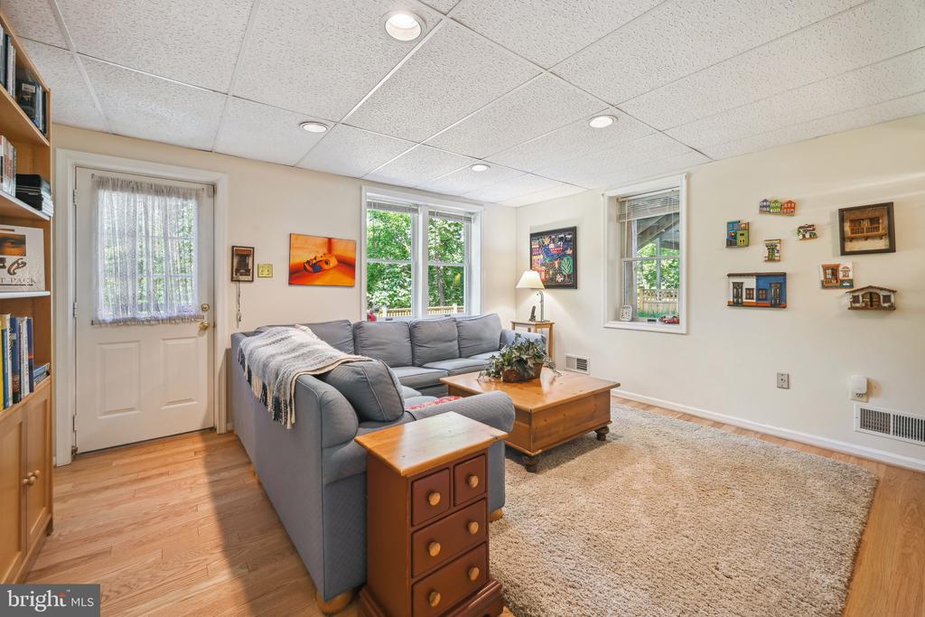 2808 29th Pl NW