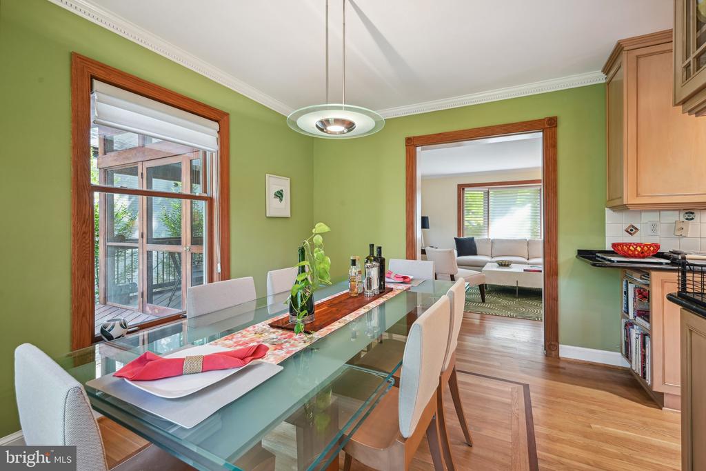 2808 29th Pl NW