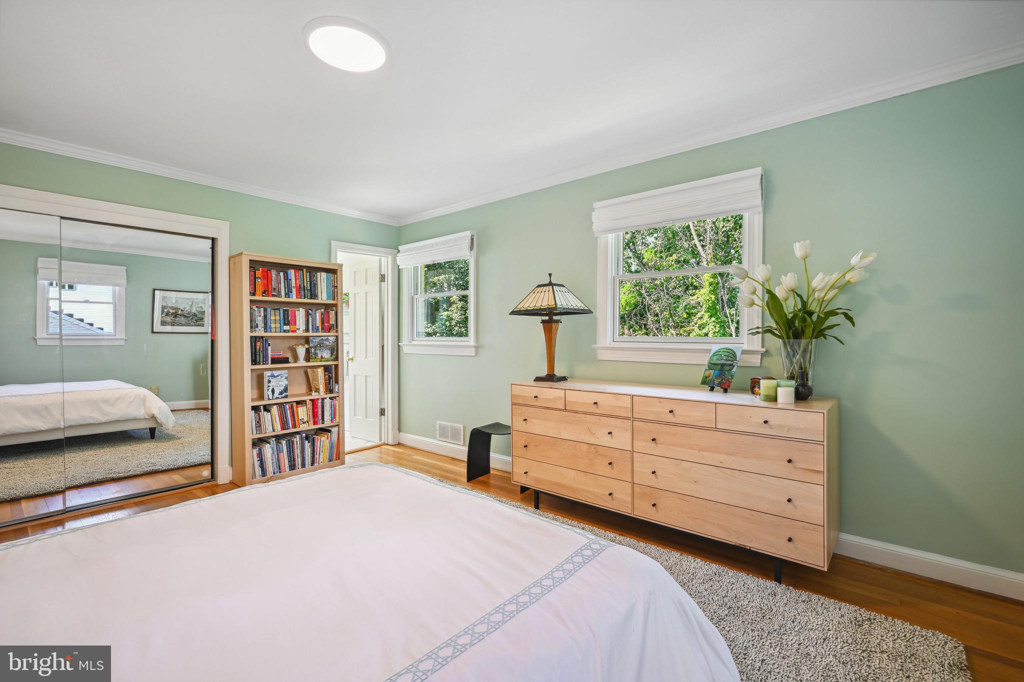 2808 29th Pl NW