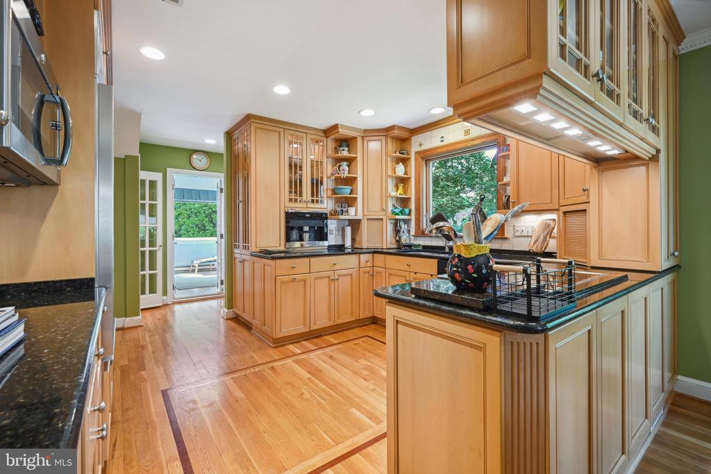 2808 29th Pl NW
