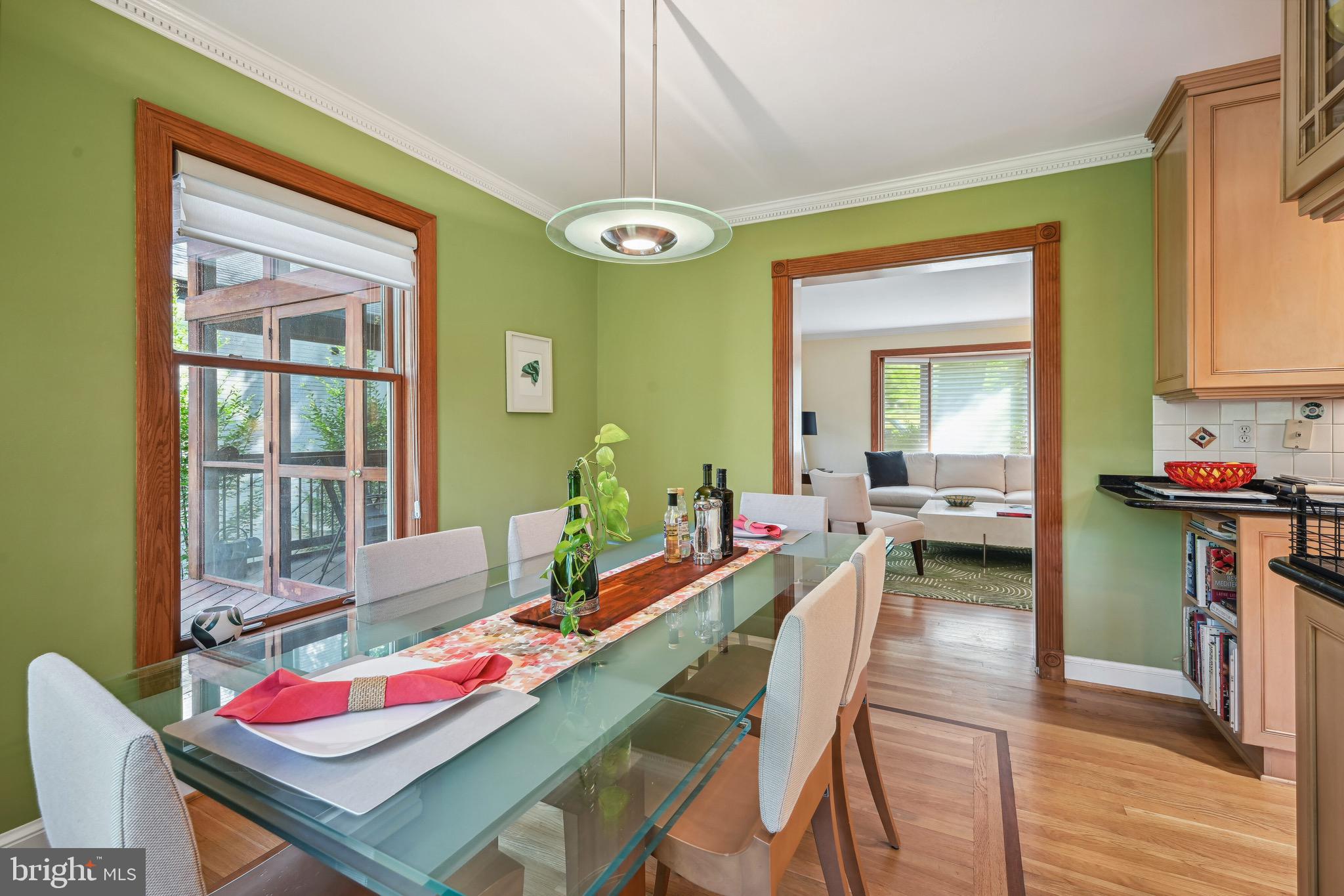 2808 29th Pl NW