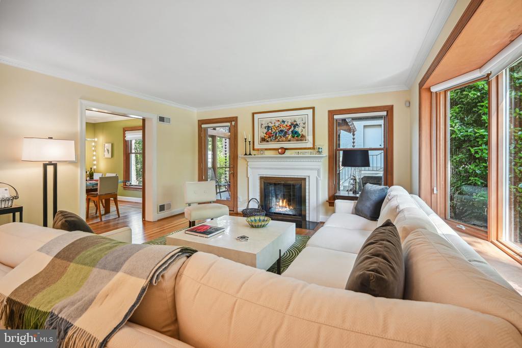 2808 29th Pl NW
