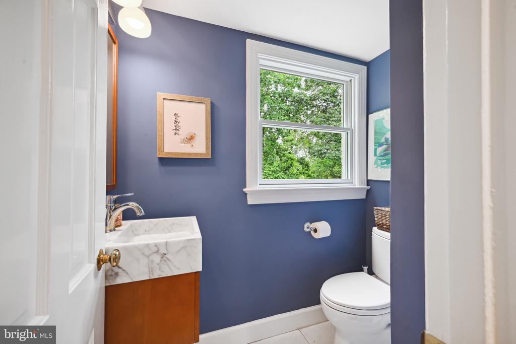 2808 29th Pl NW