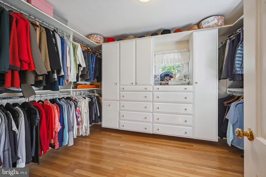 2808 29th Pl NW