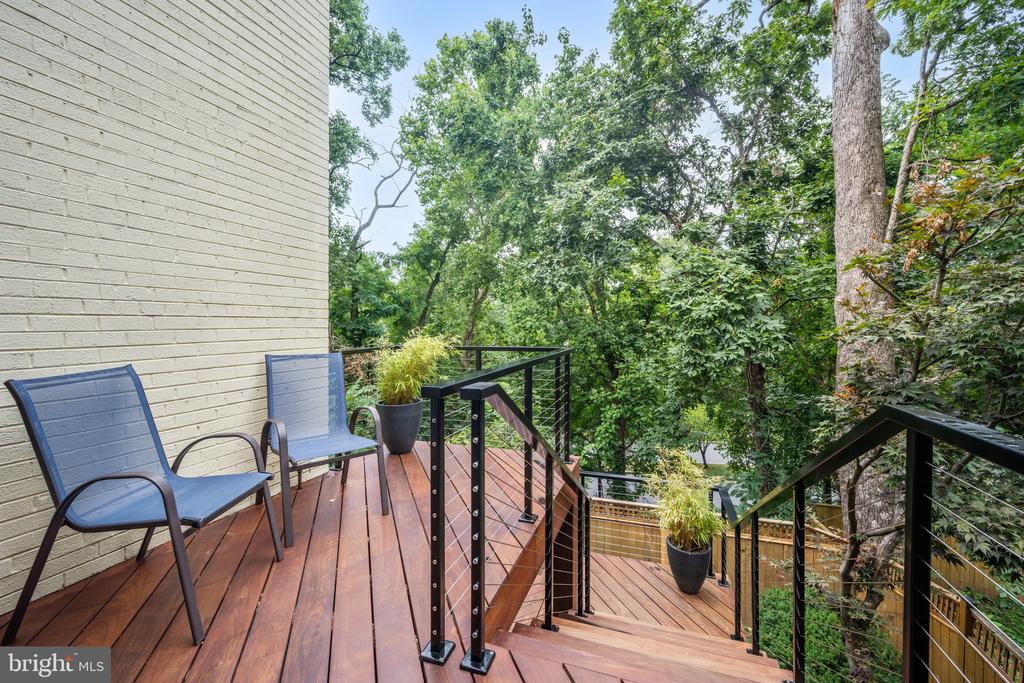 2808 29th Pl NW