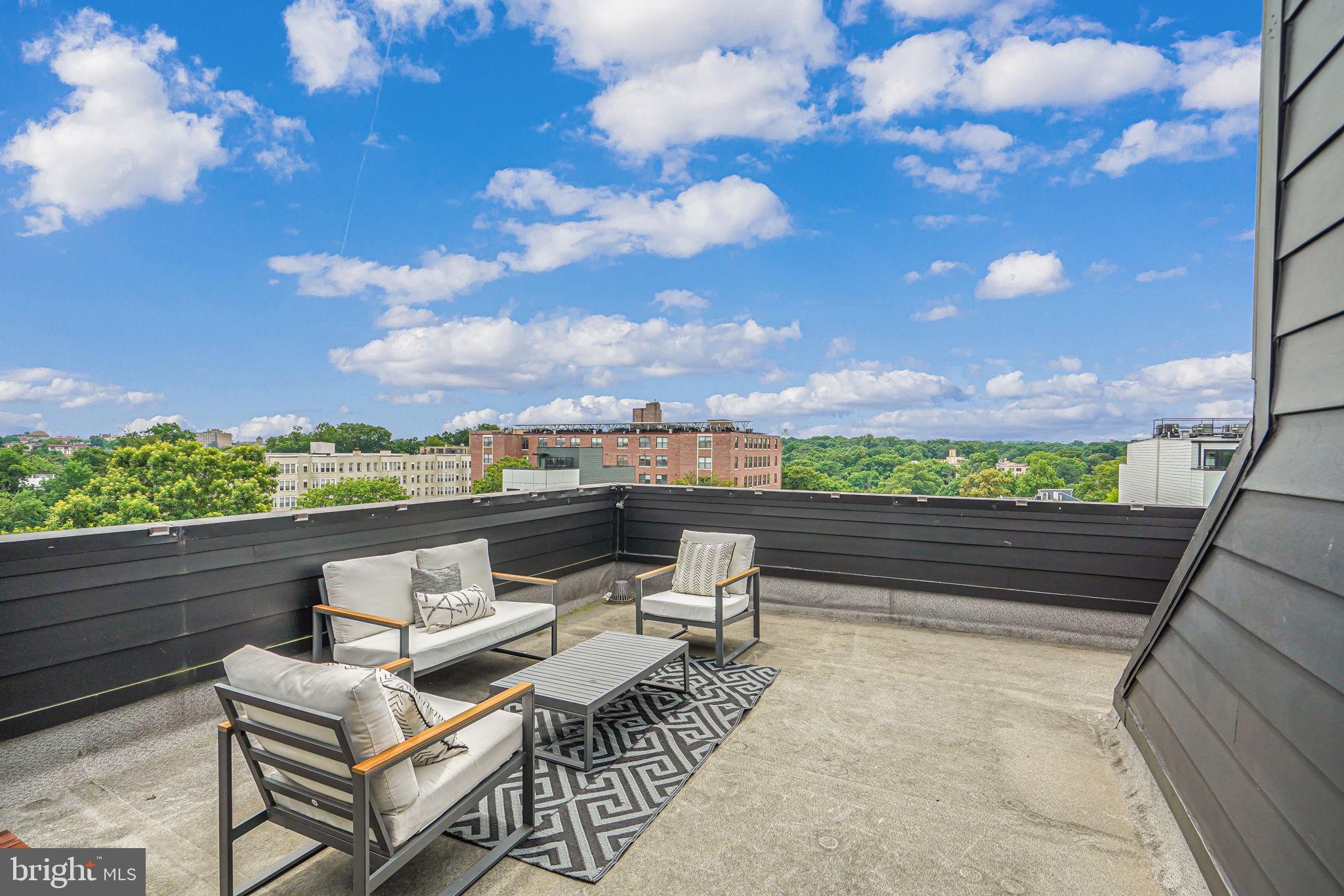 3927 14th St NW #3
