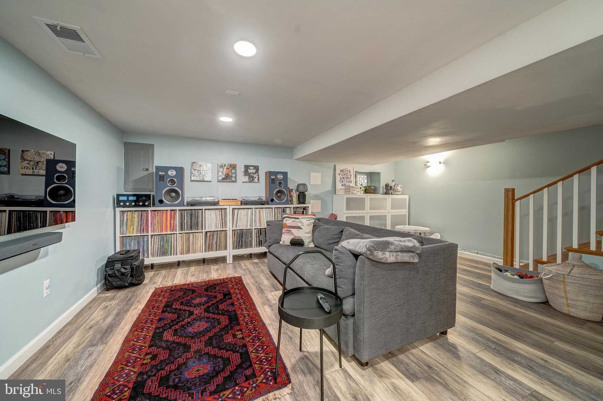 1343 Meridian Pl NW