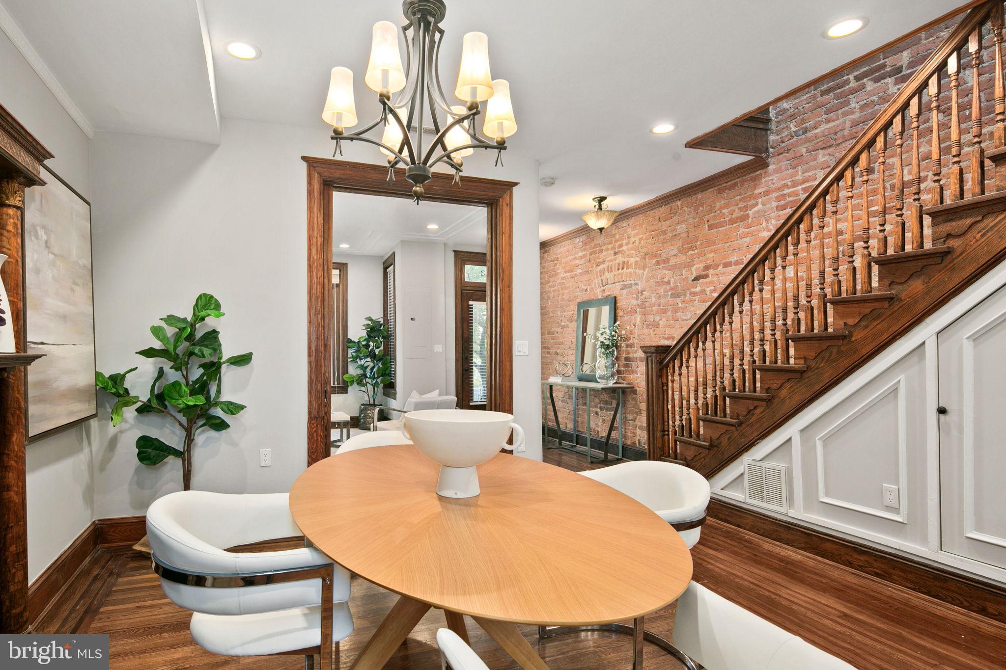 403 K St NE