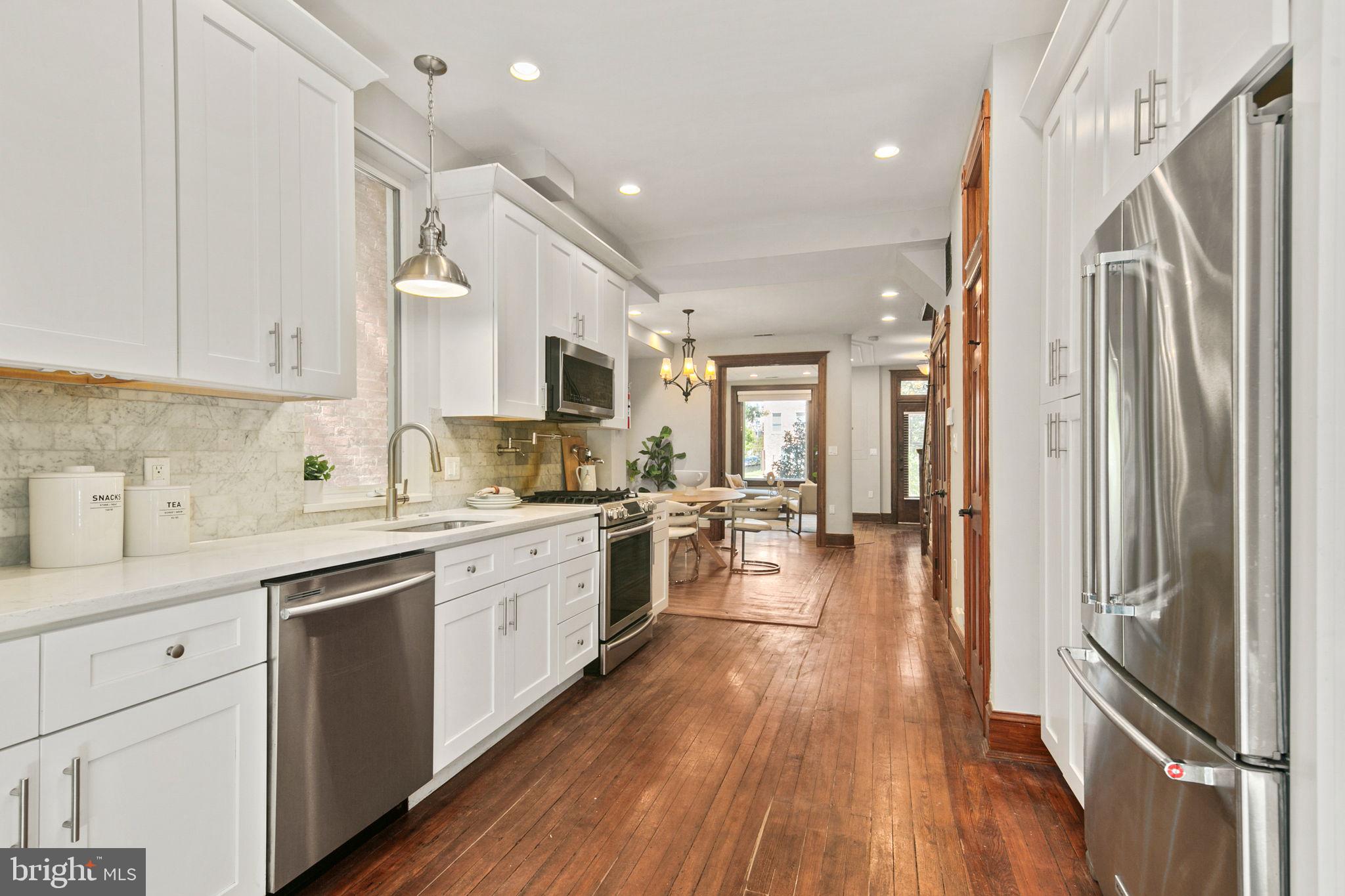 403 K St NE