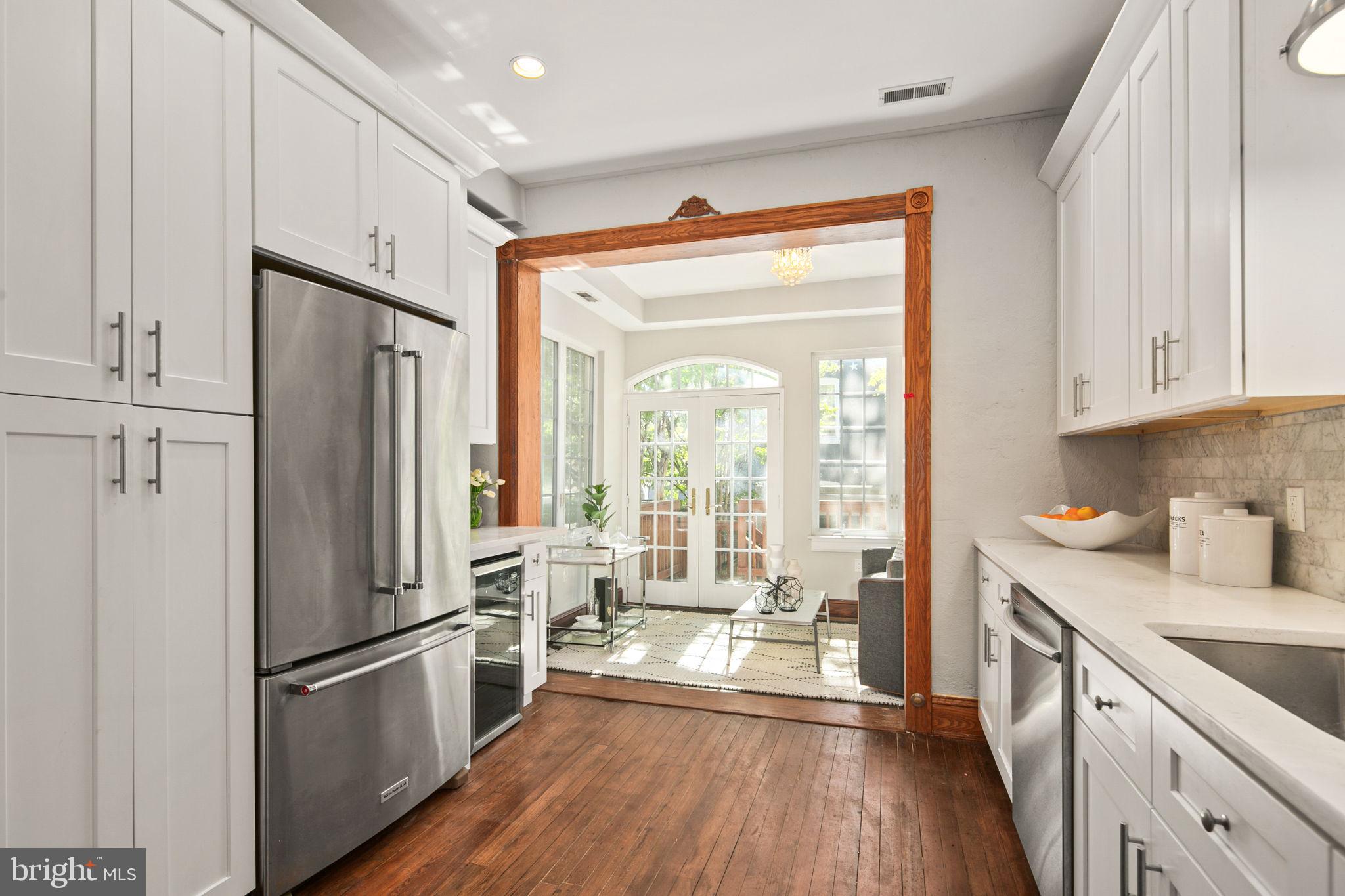 403 K St NE