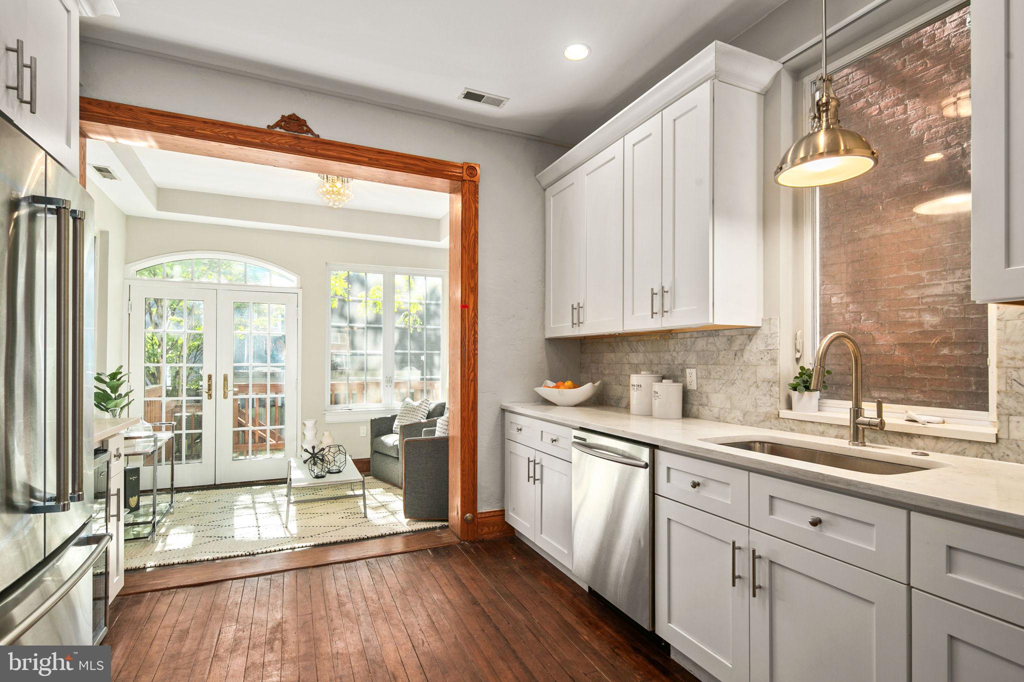 403 K St NE