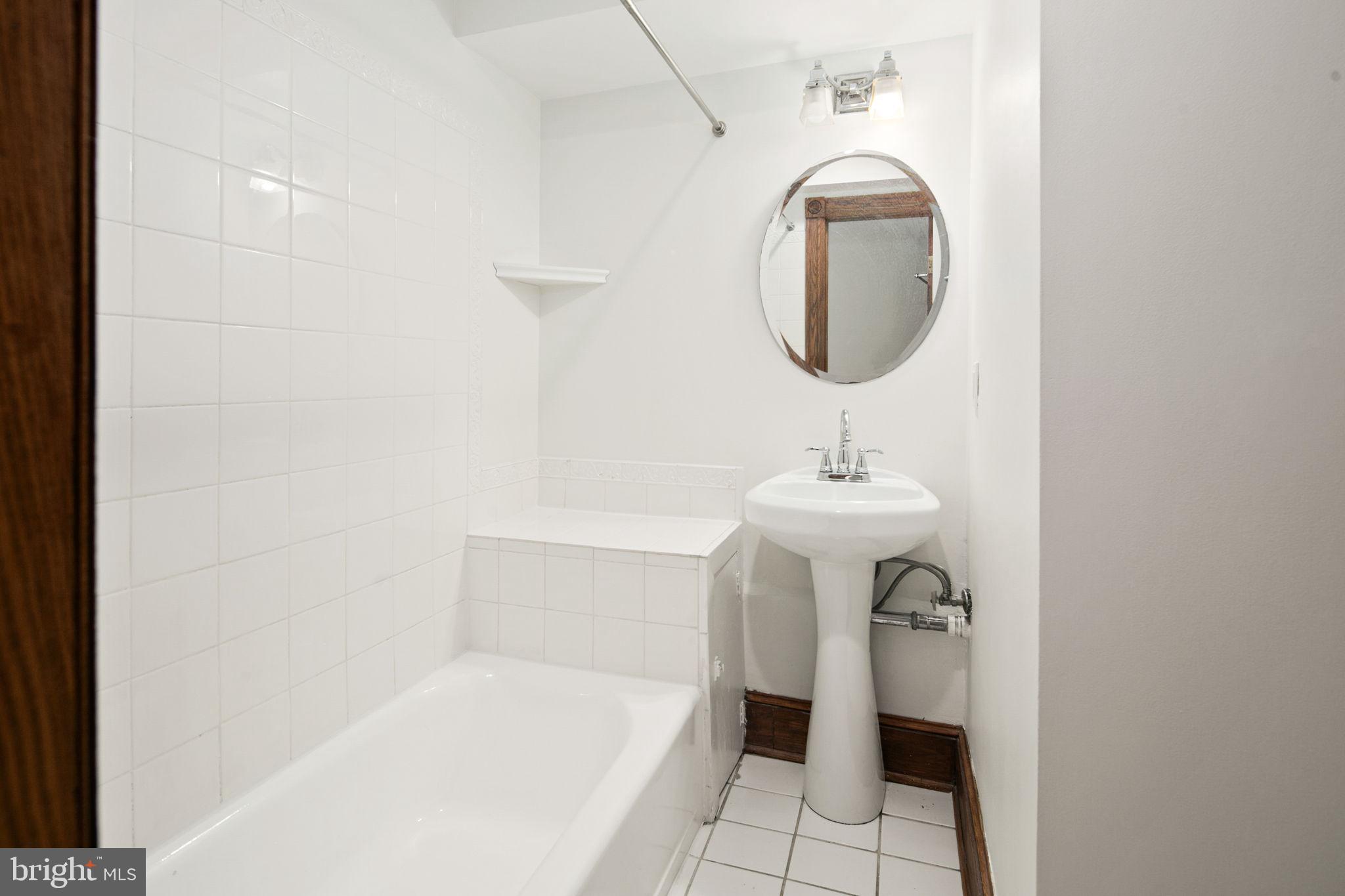 403 K St NE