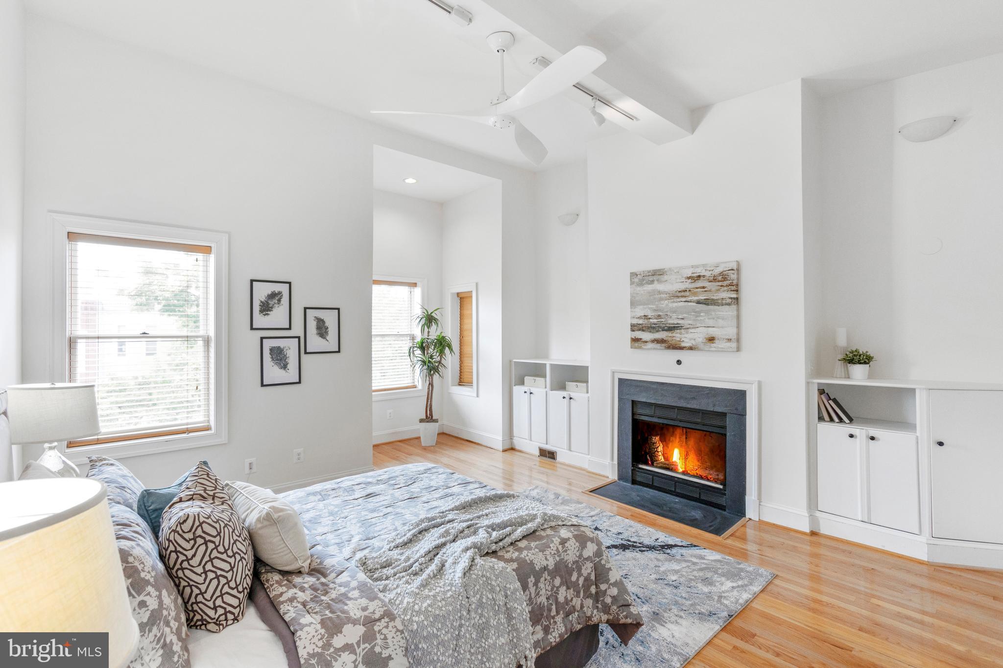 431 4th St NE