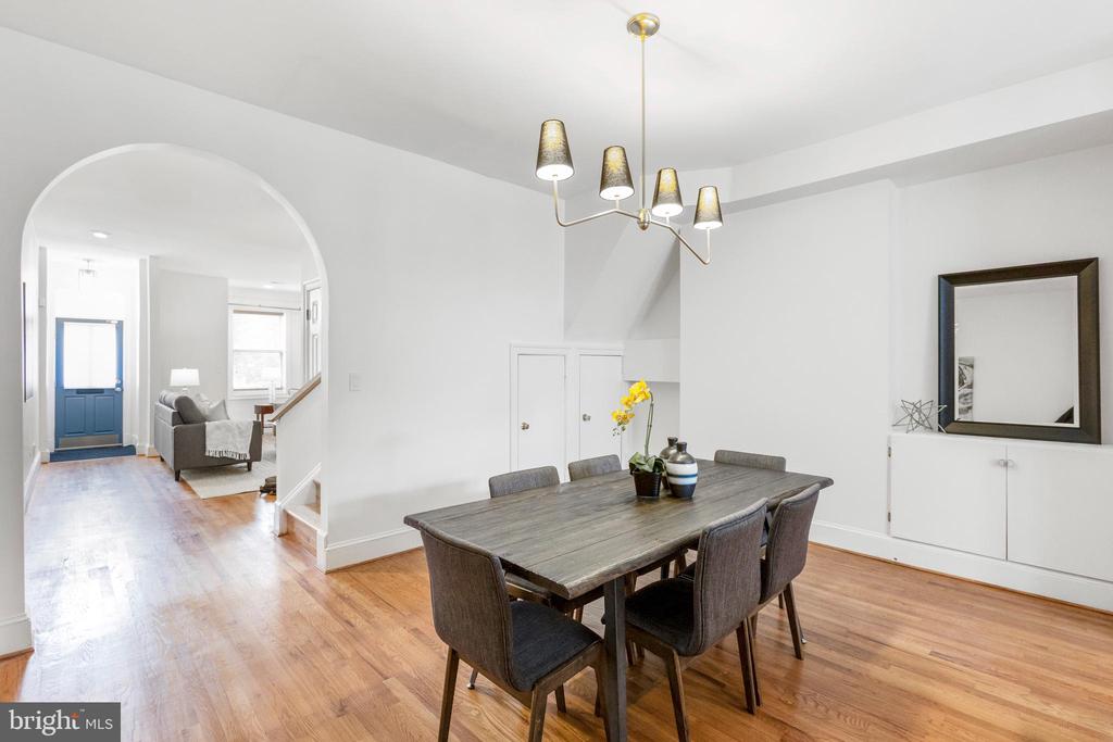 431 4th St NE