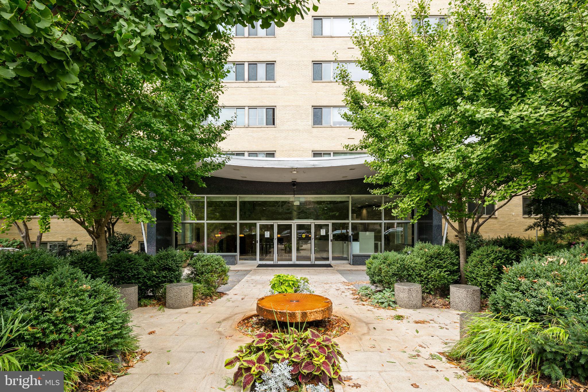 4600 Connecticut Ave NW #401