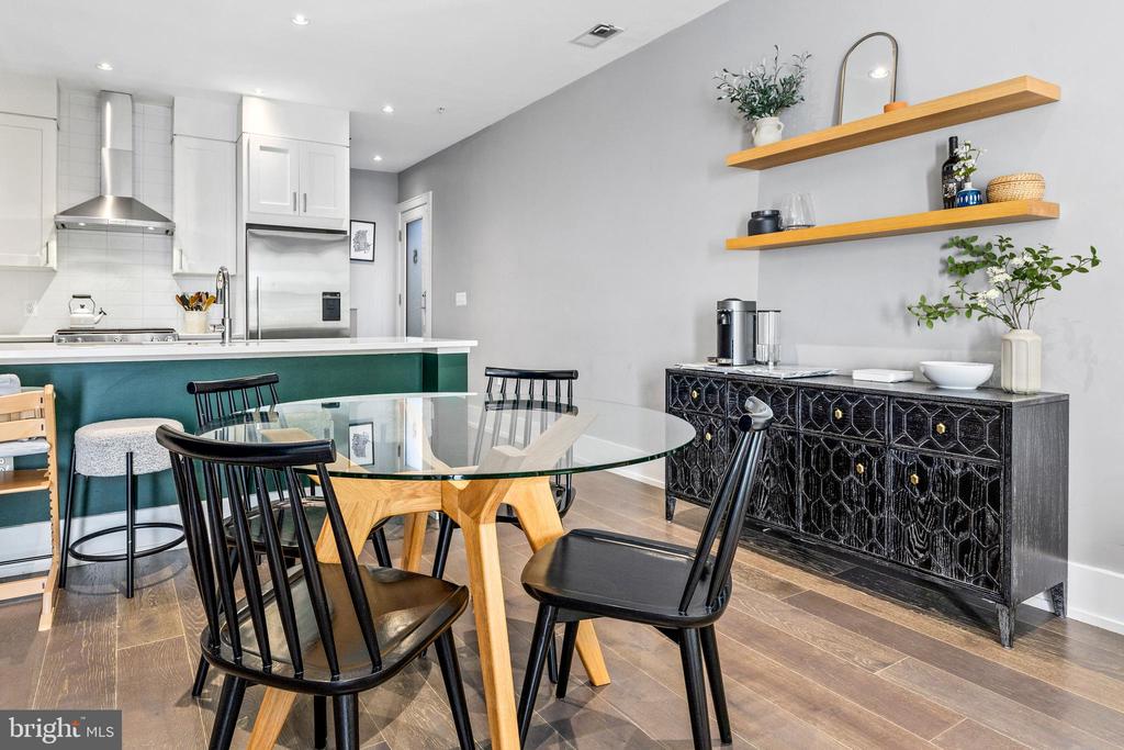 526 Lamont St NW #5