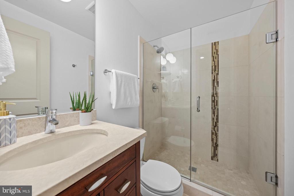 2448 Ontario Rd NW #4