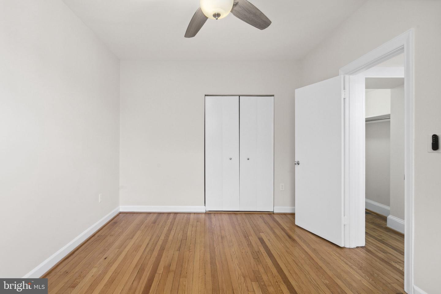 1615 Kenyon St NW #52