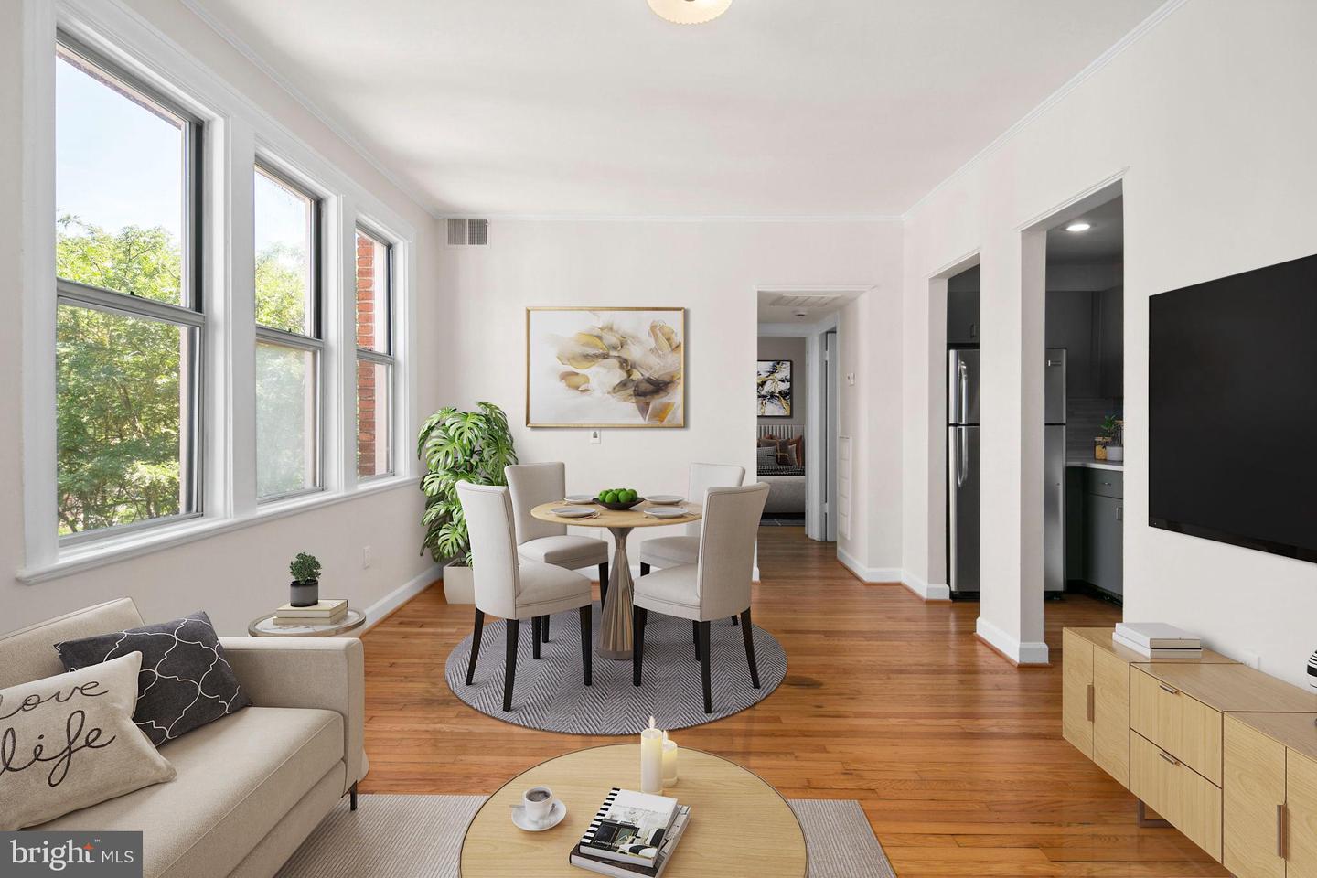 1615 Kenyon St NW #52