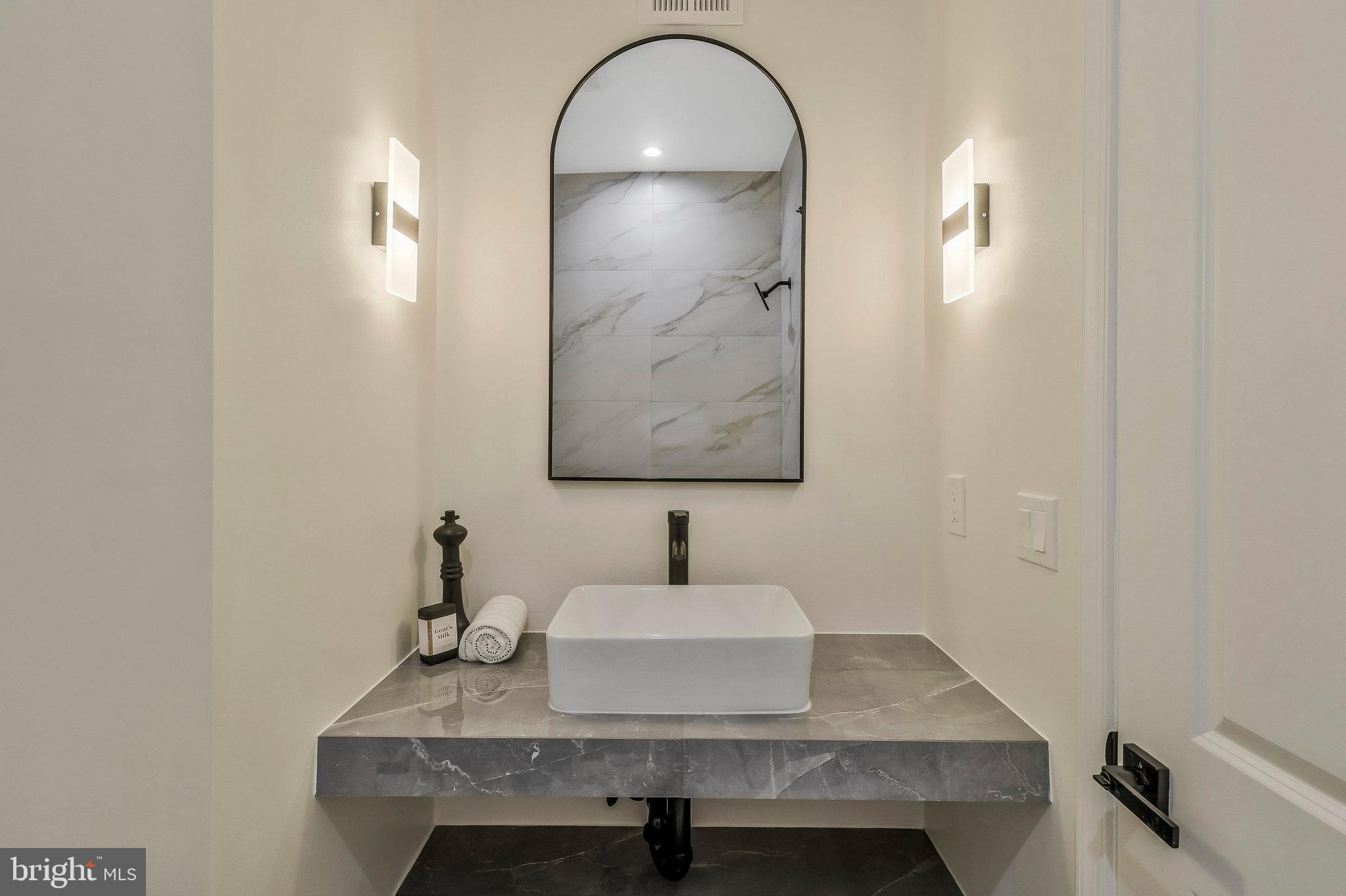 1226 Irving St NW #1