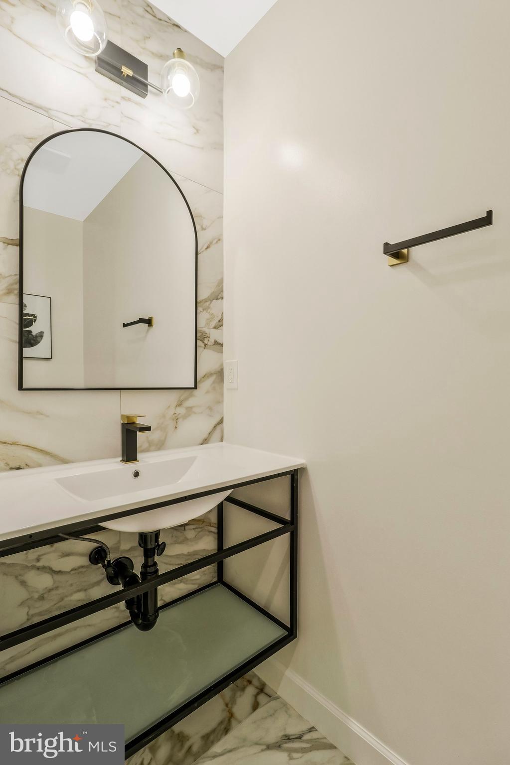 1226 Irving St NW #1