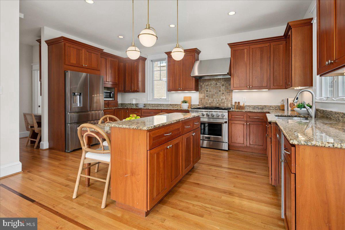 1501 Hamilton St NW