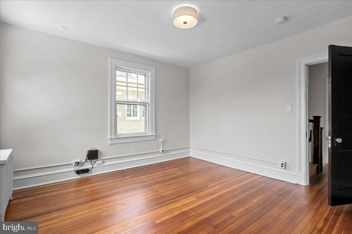 1501 Hamilton St NW