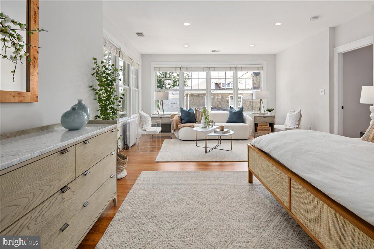 1501 Hamilton St NW