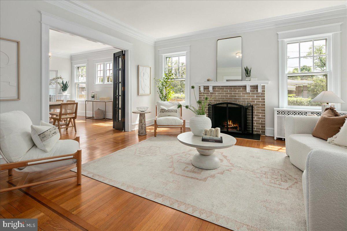 1501 Hamilton St NW