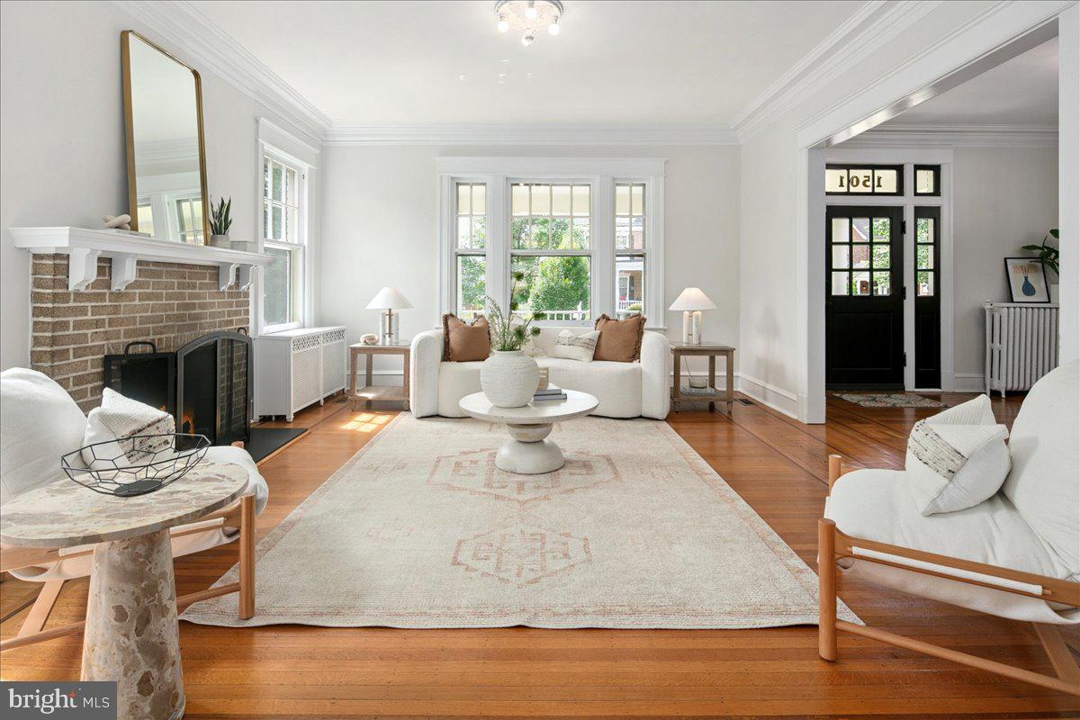 1501 Hamilton St NW